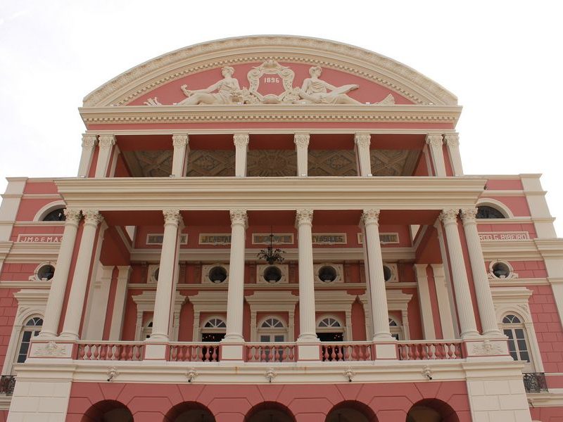 Venha conhecer a magia de Manaus