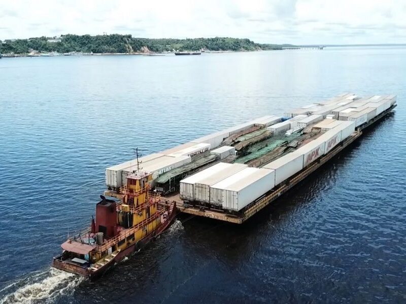 Logística Especializada para a Base de Urucu